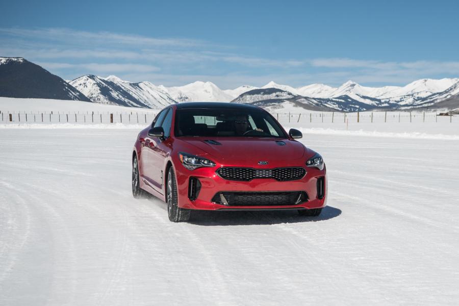  Kia Stinger GT AWD (CK) 2017 года  (NA) (фото 28 из 42)